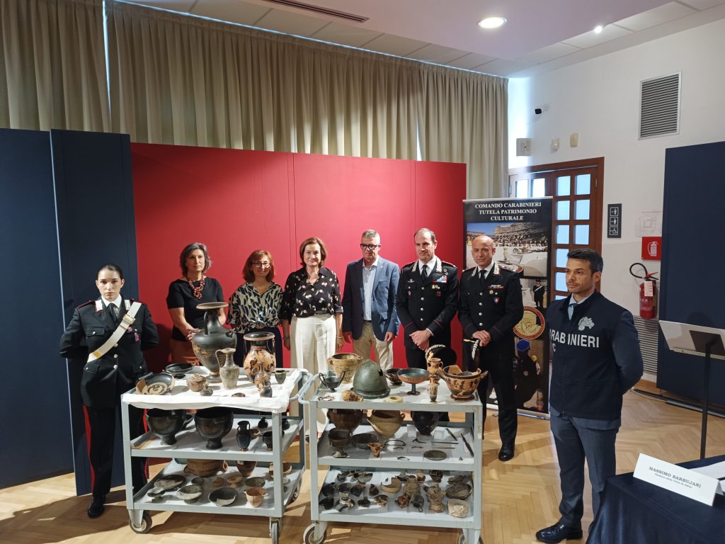 Un’importante collezione archeologica torna allo Stato grazie all’azione congiunta del Comando Carabinieri TPC e della Soprintendenza